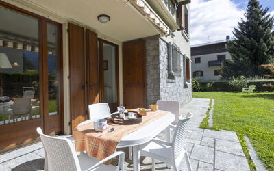 Monte Confinale Garden View 14.2: Apartment, Estate, Yard, Lawn, Landscaping, Balcony, Villa