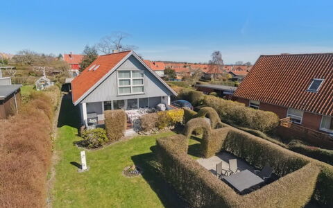 Annvy - 1Km from the Sea: Apartment, Condominium, Estate, Balcony, Villa, Hotel