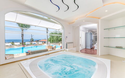 Villa Solemare: Resort, Hotel, Houseplant, Swimming Pool