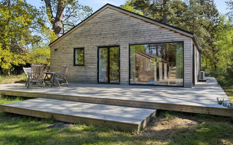 Dagino - 200M from the Sea: Vegetation, Shrub, Spring, Cottage, Garden, Shade, Backyard, Yard, Chair