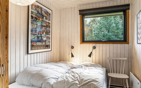 Star - 600M from the Sea: Interior Design, Bedroom, Wall, Wood, Bed, Ceiling, Furniture, Flooring, Floor, Bed Sheet