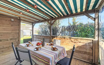 Accommodation:&nbsp;L'Échasse 400.12