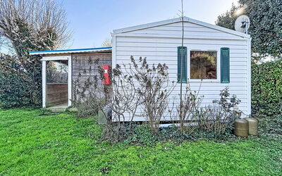 Accommodation:&nbsp;L'Échasse 400.12