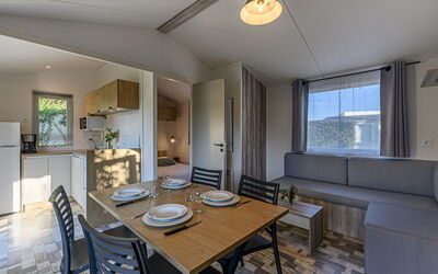 Le Cygne 400.10: Human Settlement, Apartment, Condominium, Hotel, Swimming Pool, Resort, Resort Town