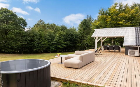Jantje - 500M to the Fjord: Wood, Deck, Land Lot, Outdoor Furniture, Hardwood, Shade, Garden, Wood Flooring, Wood Stain, Backyard
