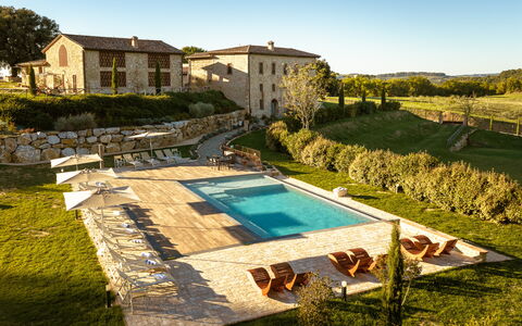 La Capanna, Borgo Campassini, Monteriggioni: Swimming Pool, Land Lot, Estate, Farmhouse, Resort, Villa, Cottage, Outdoor Furniture, Garden, Landscaping