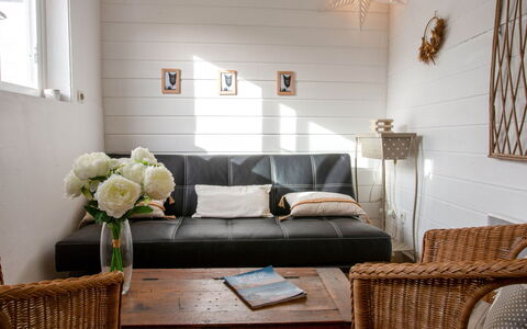 Accommodation:&nbsp;Norecic 450.2