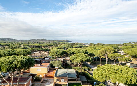 Il Gualdo: Residential Area, Horizon, Landscape, Urban Design, Suburb, Bird'S-Eye View, Sea, Aerial Photography, Coast, Landscaping