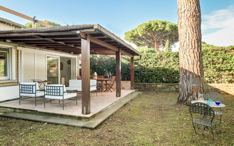 Il Gualdo: Wood, Furniture, Porch, Garden, Outdoor Furniture, Home, Door, Backyard, Outdoor Structure, Shade