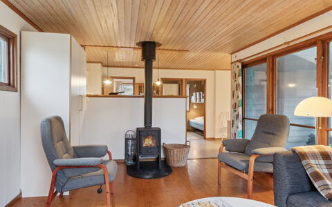 Ginette - 500M from the Sea: Interior Design, Flooring, Furniture, Floor, Wood, Ceiling, Room, Wood Flooring, Living Room, Lighting