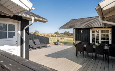 Djuna - 550M from the Sea