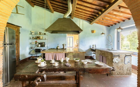 Podere Monti: Furniture, Interior Design, Wood, Home, Flooring, House, Kitchen, Table, Ceiling, Chair
