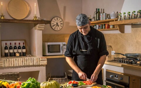 Villa Santa: Food, Kitchen, Tableware, Cooking, Kitchen Appliance, Ingredient, Cook, Countertop