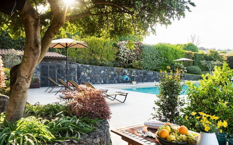 Villa Etna: Green, Swimming Pool, Shrub, Outdoor Furniture, Garden, Leisure, Umbrella, Shade, Spring