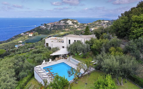 Villa Liliana: Swimming Pool, Residential Area, Resort, Estate, Home, Human Settlement, Bird'S-Eye View, Aerial Photography, Eco Hotel, Thermae
