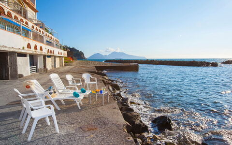 Villa Luce: Water, Coastal And Oceanic Landforms, Sea, Coast, Ocean, Shore, Resort, Beach, Bay, Promontory