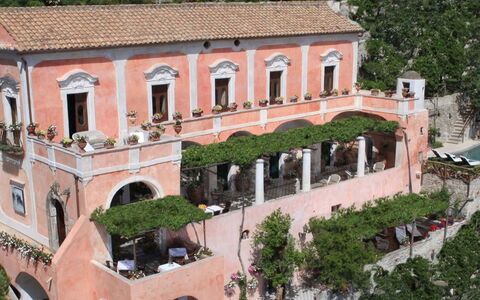 Villa Positano: Architecture, Arch, Balcony, Hacienda, Flowerpot, Courtyard, Arcade, Houseplant, Villa, Mansion