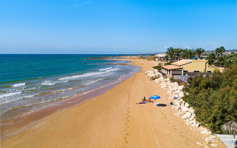 Casa sul Mare: Sky, Blue, Water, Beach, Body Of Water, Coast, Sea, Summer, Coastal And Oceanic Landforms, Horizon