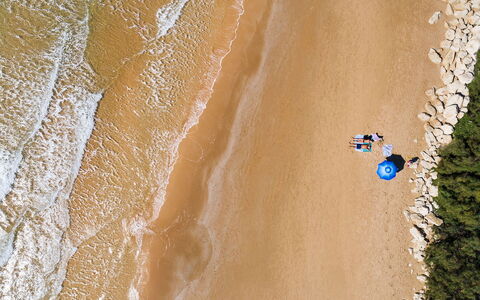 Casa sul Mare: Body Of Water, Beach, Coast, Shore, Coastal And Oceanic Landforms, Sea, Sand, Ocean