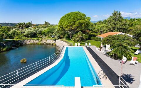 Villa del Faro: Blue, Water, Swimming Pool, Resort, Leisure, Eco Hotel, Shade, Resort Town, Hotel