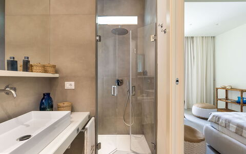 Villa del Faro: Interior Design, Flooring, Bathroom, Floor, Wall, Plumbing Fixture, Wood, Furniture, Ceiling, Room