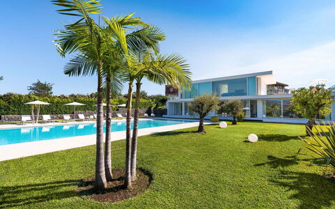 Villa Contemporanea: Swimming Pool, Resort, Estate, Eco Hotel, Villa, Shade, Leisure, Hacienda, Mansion
