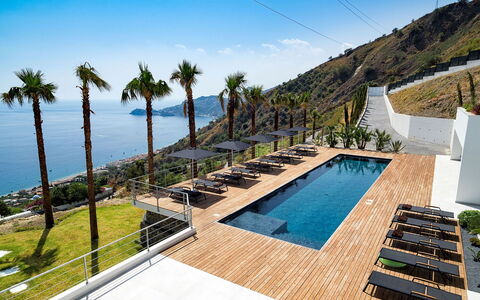 Villa Alcantara: Resort, Swimming Pool, Eco Hotel, Hotel, Villa, Seaside Resort, Stairs, Balcony, Sunlounger