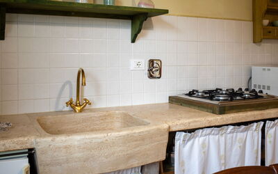 Accommodation:&nbsp;Le Debbiare 500.8