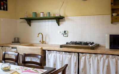 Accommodation:&nbsp;Le Debbiare 500.8