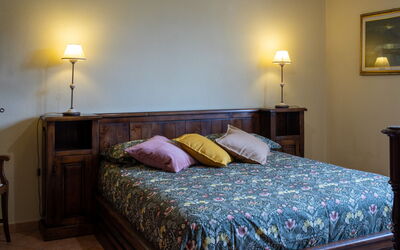 Accommodation:&nbsp;Le Debbiare 500.8