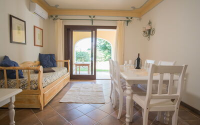 Accommodation:&nbsp;Alba Apartments