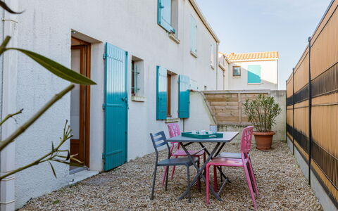 Fief des Taillis: Residential Area, Estate, Hacienda, Villa, Swimming Pool, Resort, Eco Hotel, Farmhouse, Resort Town