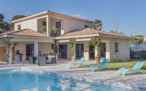 Villa: Residential Area, Estate, Hacienda, Villa, Swimming Pool, Resort, Eco Hotel, Farmhouse, Resort Town