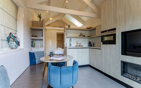 Residence Domburgse Duinen: Interior Design, Wood, Flooring, Floor, Ceiling, Furniture, Room, Countertop, Kitchen, Living Room