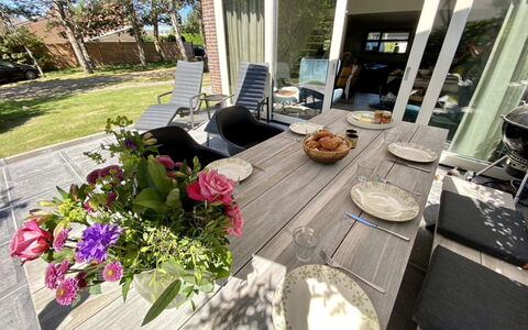 Seascape Wellness Nieuwvliet-Bad: Furniture, Outdoor Furniture, Table, Chair, Outdoor Table, Kitchen & Dining Room Table, Flowerpot, Garden, Coffee Table