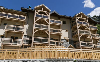 Accommodation:&nbsp;Chalets les Amis 101.4