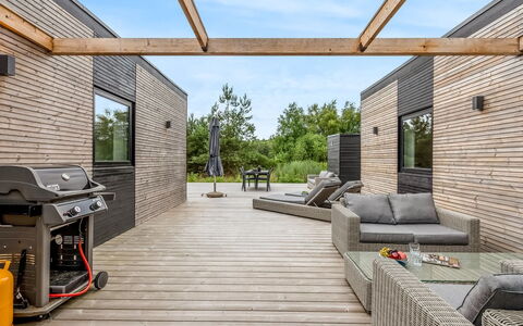 Danske - 6.8Km from the Sea: Wood, Composite Material, Deck, Garden, Hardwood, Siding, Plank, Backyard, Wood Stain, Yard