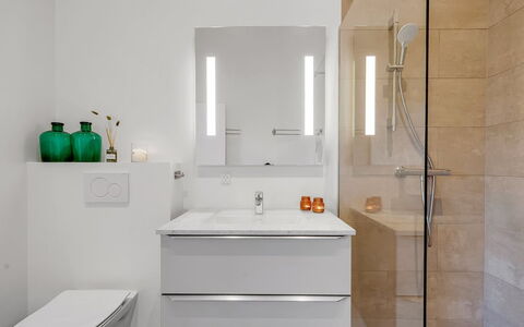 Kjeld - from the Sea: Interior Design, Plumbing Fixture, Flooring, Bathroom, Floor, Bathroom Sink, Bathroom Cabinet, Sink, Tap, Cabinetry