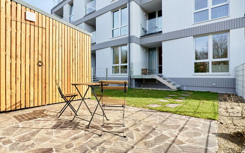 Abertamy 200: Apartment, Hardwood, Wood Stain, Plank, Balcony, Condominium, Shade, Yard, Deck, Siding