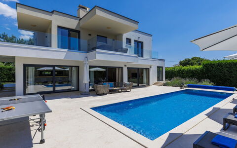 Frani: Blue, Swimming Pool, Estate, Villa, Mansion, Hotel, Resort
