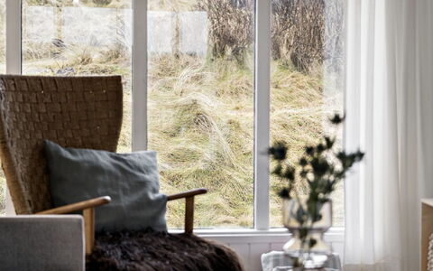 Aarno - 120M from the Sea: Furniture, Interior Design, Home, Flowerpot, Room, Living Room, Window Treatment, Houseplant, Curtain