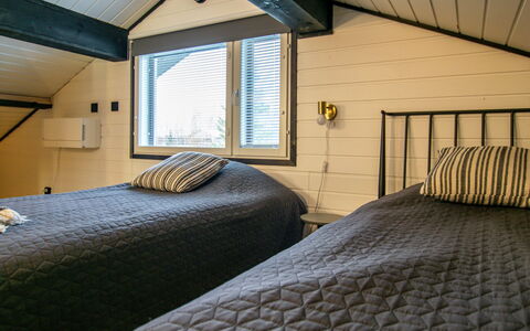 Aurinkopaikka: Wood, Bedroom, Floor, Ceiling, Interior Design, Bed, Flooring, Lighting, Furniture, Bed Frame