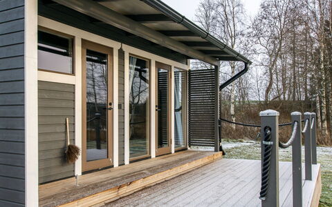 Aurinkopaikka: Wood, Siding, Door, Composite Material, Porch, Deck, Cottage, Hardwood, Wood Stain, Plank