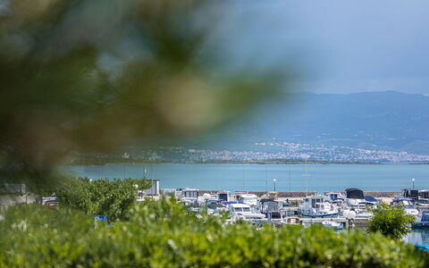 Mirta: Apartment, Balcony, Garden, Resort, Eco Hotel, Villa, Hotel