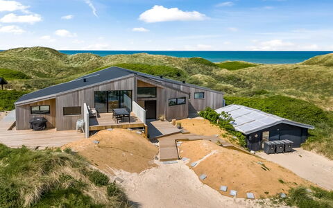 Tamina - 50M from the Sea: Wood, Home, Porch, Deck, Hardwood, Roof, Wood Stain, Wood Flooring, Eco Hotel