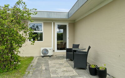 Sebine - 200M from the Sea