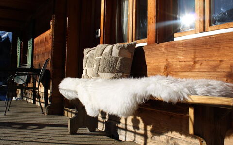 Flott: Wood, Furniture, Hardwood, Wood Stain, Outdoor Furniture, Bench, Plank, Winter, Outdoor Bench, Lumber
