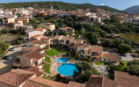 Apartment Sardinia Seaside Ac And Wifi: Resort, Swimming Pool, Resort Town, Villa