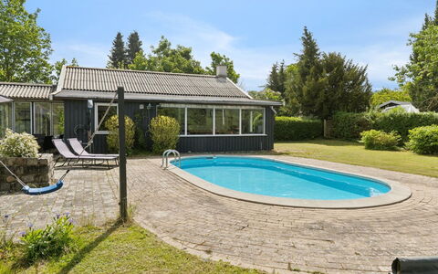 Elemine - 300M to the Fjord: Estate, Shade, Driveway, Farmhouse