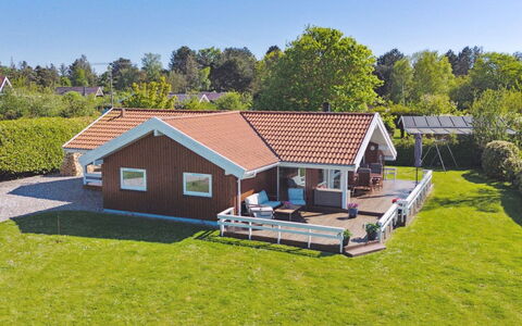 Gunwald - 230M from the Sea: Estate, Shade, Driveway, Farmhouse
